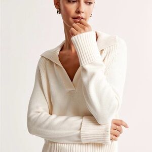 Abercrombie & Fitch Cream V-Neck Fold Collar Sweater